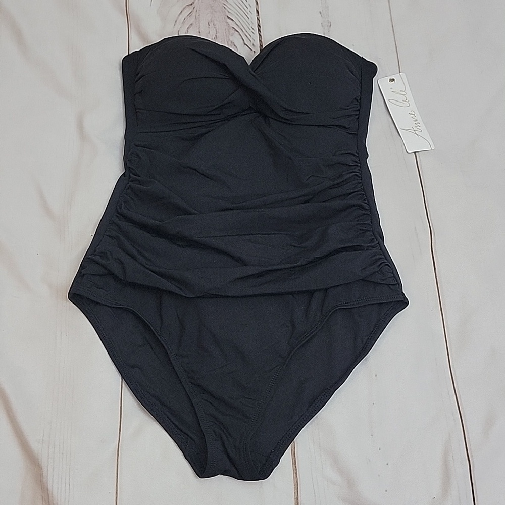 Anne Cole Women's Solid Black Twist Front Shirred One Piece Swimsuit size 6 New